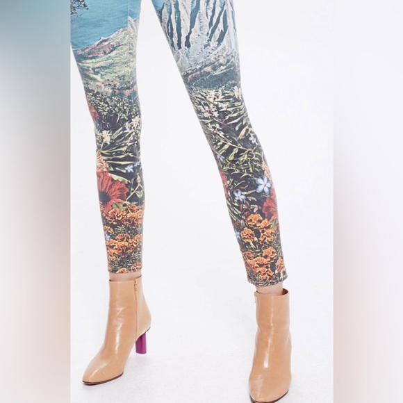 MOTHER High Waisted Looker Ankle Jean A Day In Paradise Like New - Picture 2 of 7